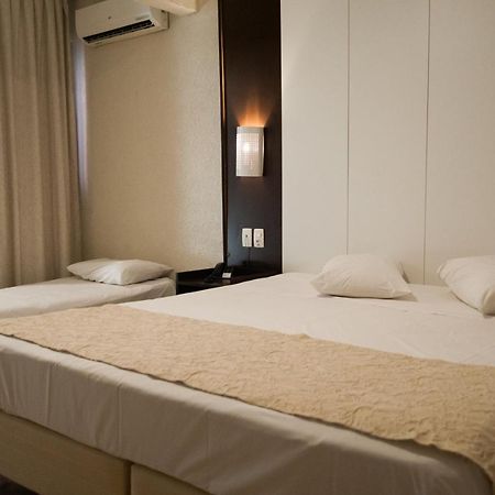 Master Express Moinhos De Vento Hotel Порту Алегри Екстериор снимка