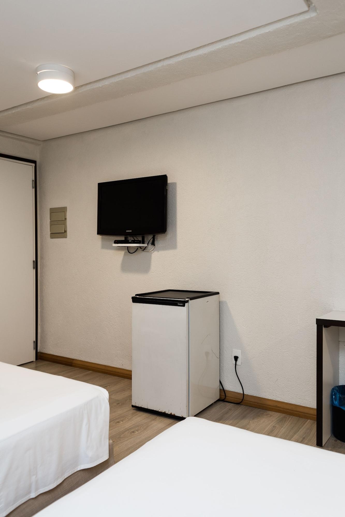 Master Express Moinhos De Vento Hotel Порту Алегри Екстериор снимка