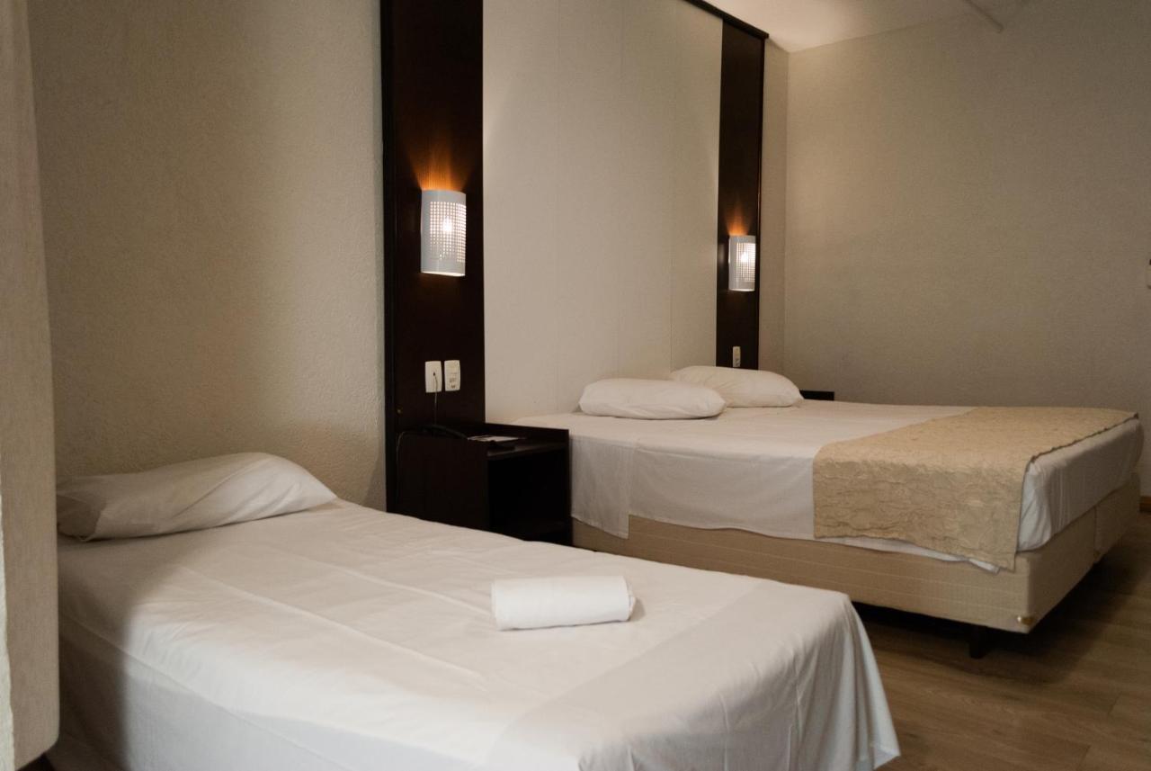 Master Express Moinhos De Vento Hotel Порту Алегри Екстериор снимка