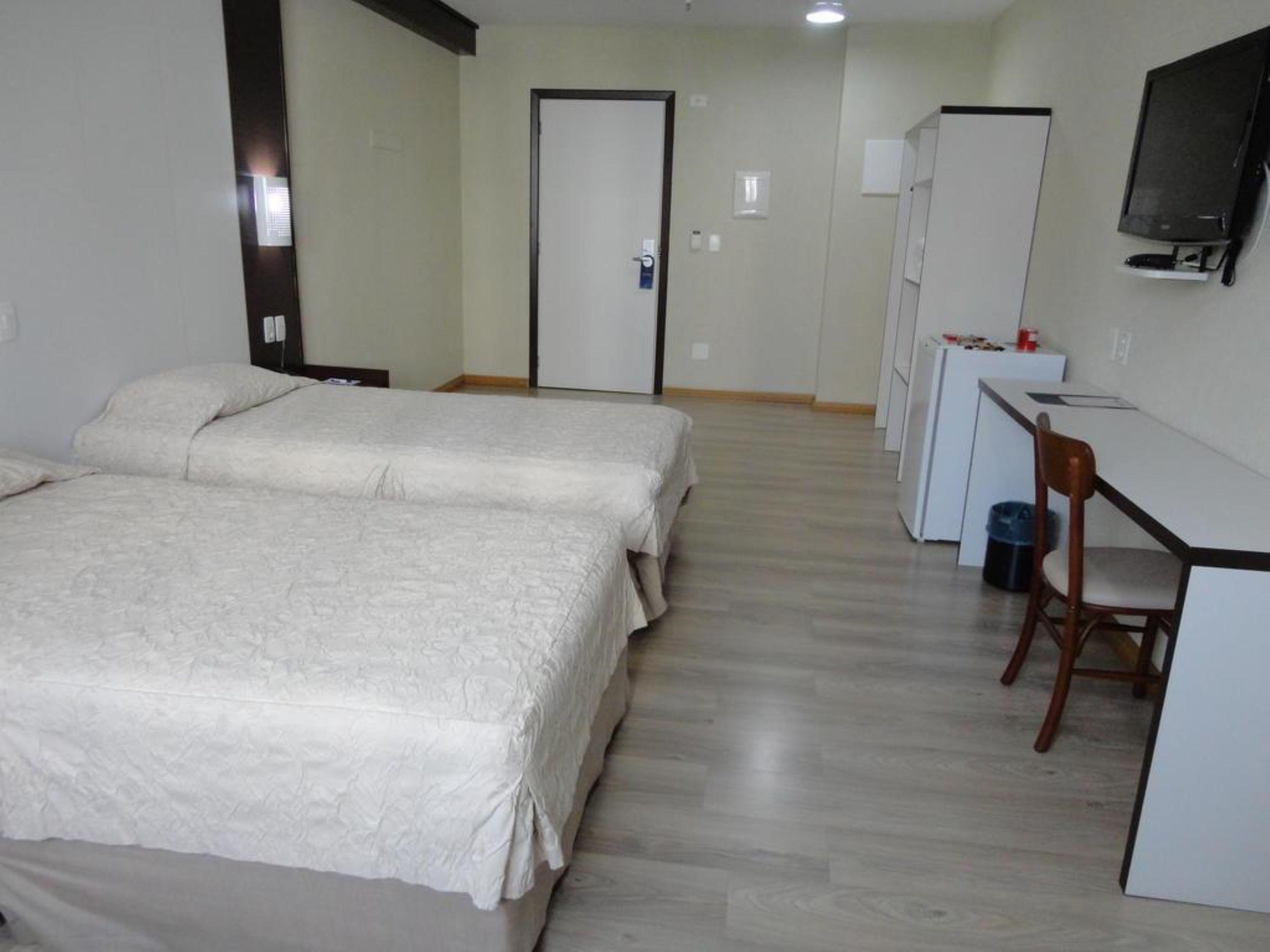 Master Express Moinhos De Vento Hotel Порту Алегри Екстериор снимка